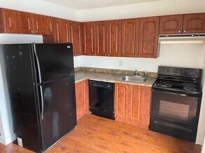 212 Walker Ave in Greenacres, FL - Building Photo - Building Photo