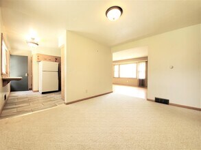 1807-16 1/2 16 1/2 St NW in Rochester, MN - Building Photo - Building Photo