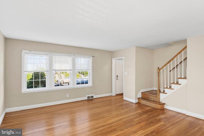 property at 1865 Edgewood Rd
