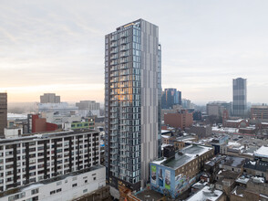 Clarence Square in London, ON - Building Photo - Building Photo