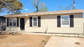 3701 Avenue R in Lubbock, TX - Building Photo - Building Photo