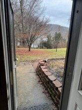 35 Dunham Rd, Unit B in Portland, CT - Building Photo - Building Photo