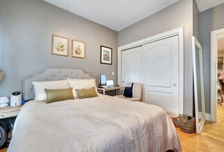 227 Bowen St in Boston, MA - Building Photo - Building Photo