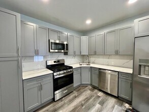 313 16th St in Union City, NJ - Building Photo - Building Photo