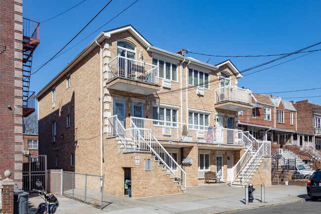 38 Bay 38th St in Brooklyn, NY - Building Photo - Building Photo