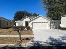 4477 Marsalis Ct in Spring Hill, FL - Building Photo