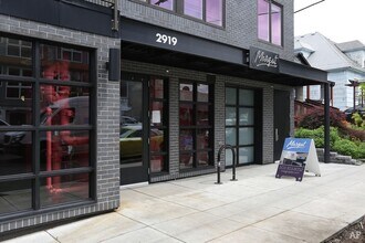 2919 SE Division St in Portland, OR - Building Photo - Building Photo