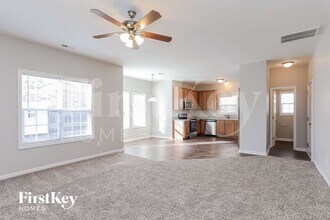 2824 Smooth Stone Trail in Raleigh, NC - Building Photo - Building Photo