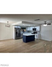 1460 Park Shore Cir in Ft. Myers, FL - Building Photo - Building Photo