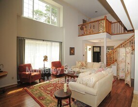 6 Deer Forest Dr in Monterey, CA - Building Photo - Building Photo