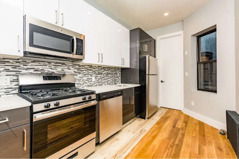 510 Jackson Ave in Bronx, NY - Building Photo