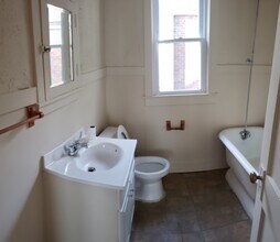 660 S 42nd St in Louisville, KY - Building Photo - Building Photo