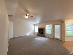 1948 E Laurelwood Dr in Eagle, ID - Building Photo - Building Photo