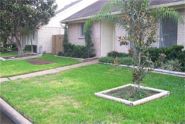 12406 Riva Ridge Ln in Houston, TX - Building Photo