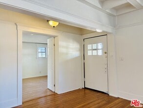 2130 W 29th Pl in Los Angeles, CA - Building Photo - Building Photo