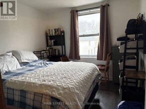 237 Main St S in Newmarket, ON - Building Photo - Building Photo