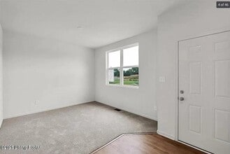 7006 Black Cherry Ct in La Grange, KY - Building Photo - Building Photo