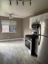 292 Middlebury Ct in Schaumburg, IL - Building Photo - Building Photo