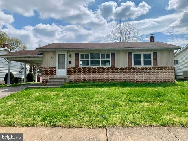 property at 833 Gunnison Rd