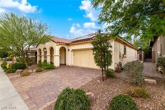 424 Al Coda Pl in Henderson, NV - Building Photo - Building Photo