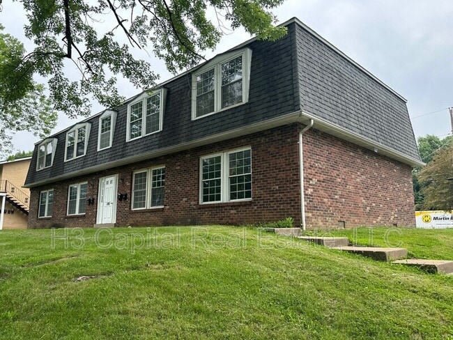 property at 100 Gettysburg Rd