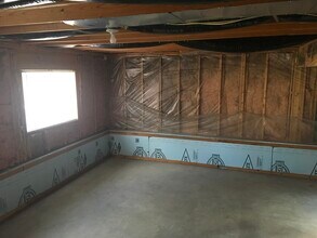 3235 Keystone Lakes Way in Indianapolis, IN - Foto de edificio - Building Photo