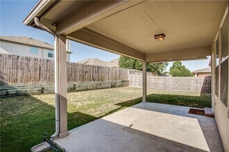 3608 Diamond Ranch Rd in Roanoke, TX - Foto de edificio - Building Photo