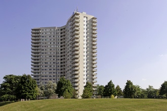 Two Ten Apartments in Brampton, ON - Building Photo - Building Photo