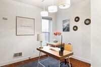 645 Stirling St photo'