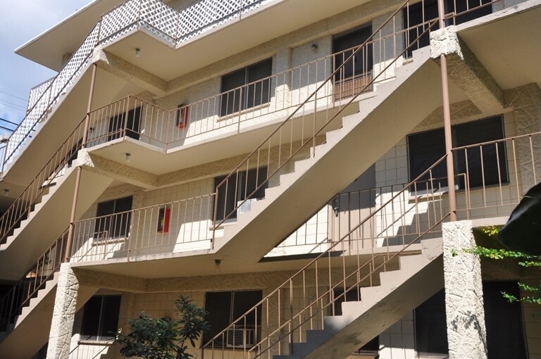 Pensacola Street Apartments in Honolulu, HI - Foto de edificio