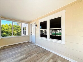 944 18th Ave S in St. Petersburg, FL - Building Photo - Building Photo