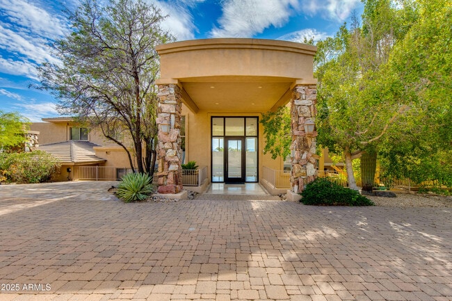 6038 N 44th St in Paradise Valley, AZ - Building Photo - Building Photo