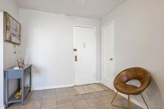 600 Pelham Rd in New Rochelle, NY - Building Photo - Building Photo