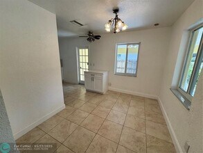 1120 SW 31st St in Fort Lauderdale, FL - Building Photo - Building Photo