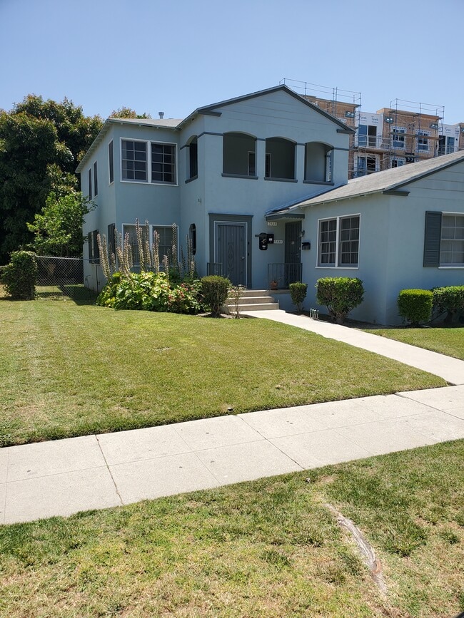 3526 Farmdale Ave, Unit 3526 Farmdale Ave.