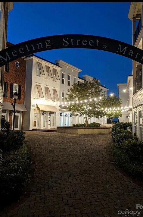 2092 Ayrsley Town Blvd in Charlotte, NC - Building Photo