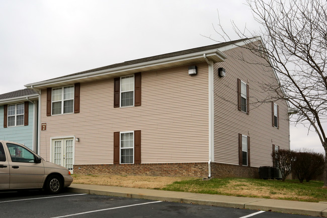 Henderson Station II in Henderson, KY - Foto de edificio - Building Photo