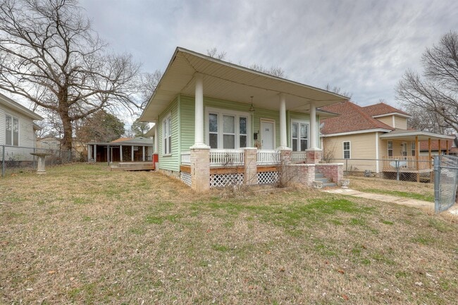 310 N Jackson Ave in Joplin, MO - Building Photo - Building Photo