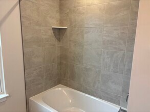 108 Trawler Trip in Poquoson, VA - Foto de edificio - Building Photo