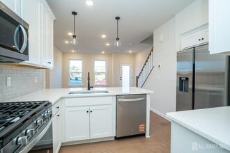 220 Jessie Pl in New Brunswick, NJ - Building Photo - Building Photo