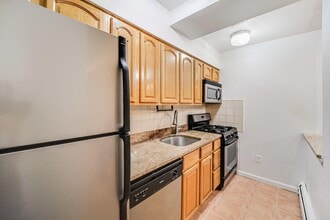 2787 John F. Kennedy Blvd in Jersey City, NJ - Building Photo - Building Photo