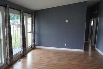 20299 Lahser Rd in Detroit, MI - Building Photo - Building Photo