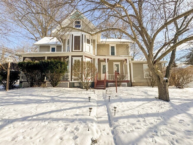 41 W Buffalo St in Churchville, NY - Building Photo - Building Photo