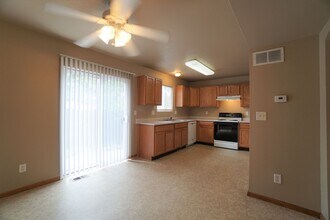472 Kitfield View in Colorado Springs, CO - Building Photo - Building Photo