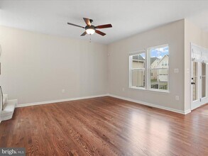 41639 Adamson Dr in Aldie, VA - Building Photo - Building Photo