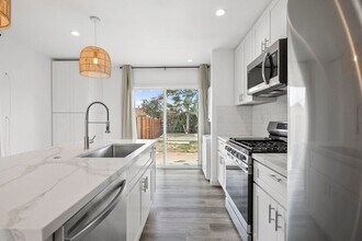 4517 Thorn St in San Diego, CA - Building Photo - Building Photo