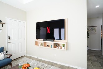 5908 Sandpiper Ave, Unit #2 in Mission, TX - Foto de edificio - Building Photo
