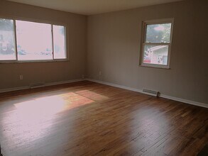 5975 Karl Rd in Columbus, OH - Building Photo - Building Photo