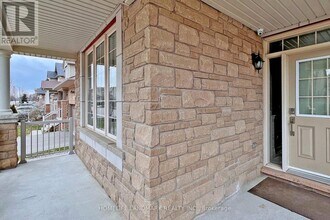 28 Township Ave in Richmond Hill, ON - Building Photo - Building Photo