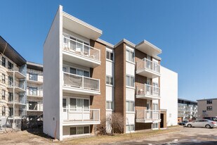 710 De L'horizon St in Québec, QC - Building Photo